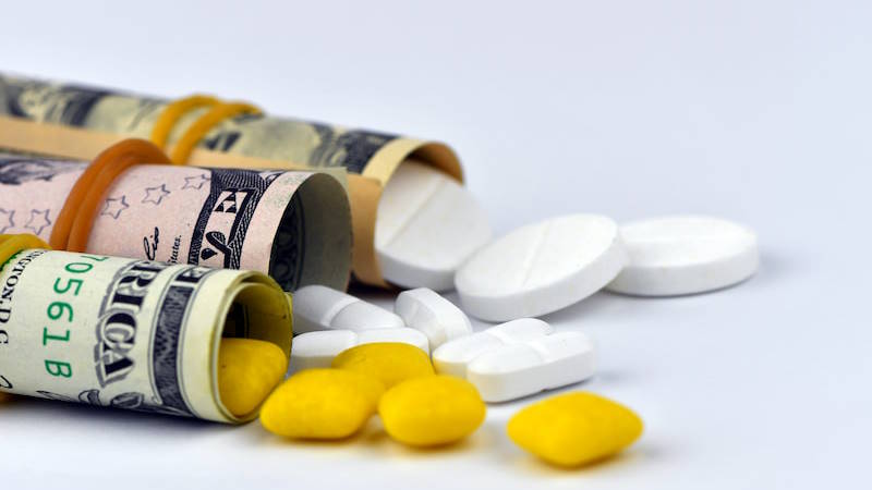 que es farmacoeconomia