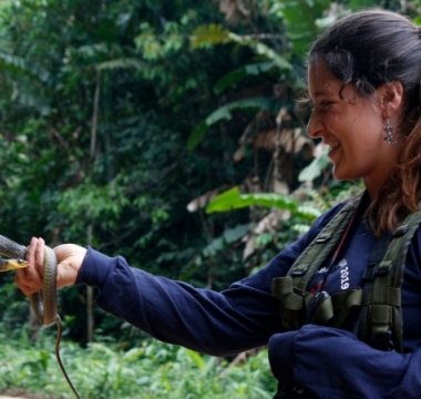 Egresada de Biología universidad el bosque asesora de MinCiencias